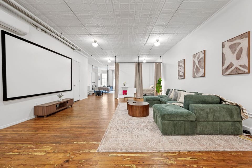 Nolita Modern 6 bedrooms 2 baths Hotel in SoHo