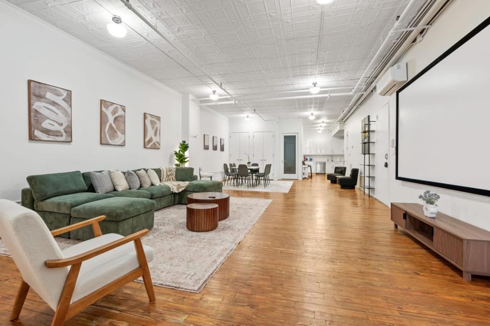 Nolita Modern 6 bedrooms 2 baths Hotel in SoHo