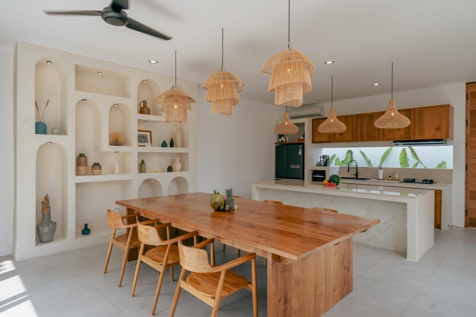 Kitchen or kitchenette, Dining area, pet friendly, stove