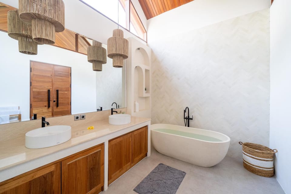 Bathroom, Bath