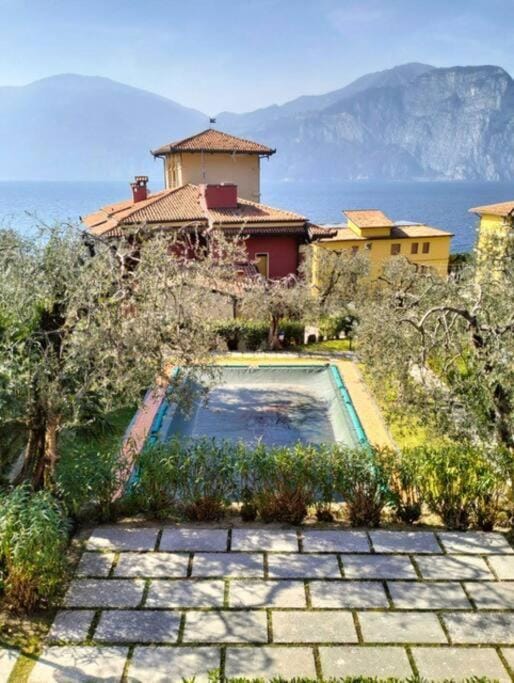 Casa Luna-Con piscina e vista lago Apartment in Brenzone sul Garda