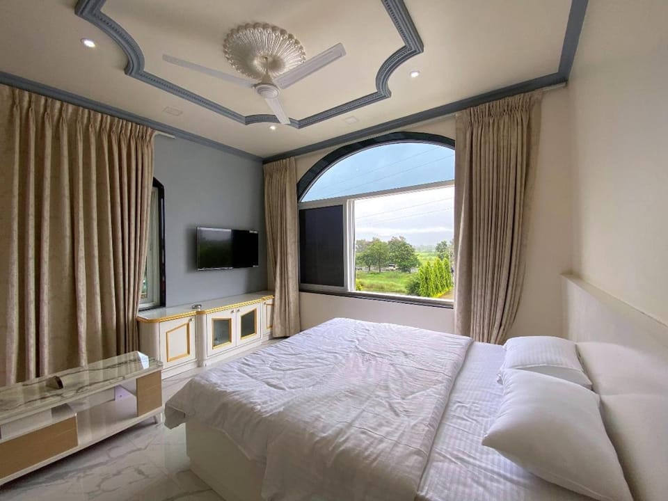 Vedika Garden Hotel in Lonavla