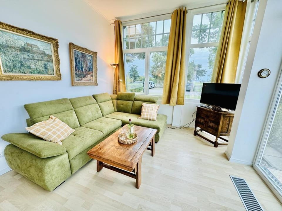 Lotsenhaus, Atelier Meerblick Apartment in Mecklenburg-Vorpommern, Germany
