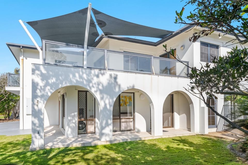 Property building, Day, Garden view