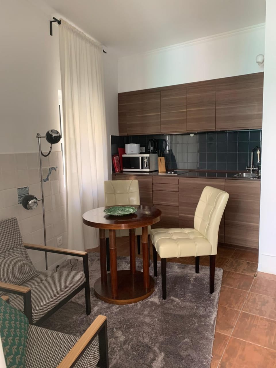 Kitchen or kitchenette, Living room