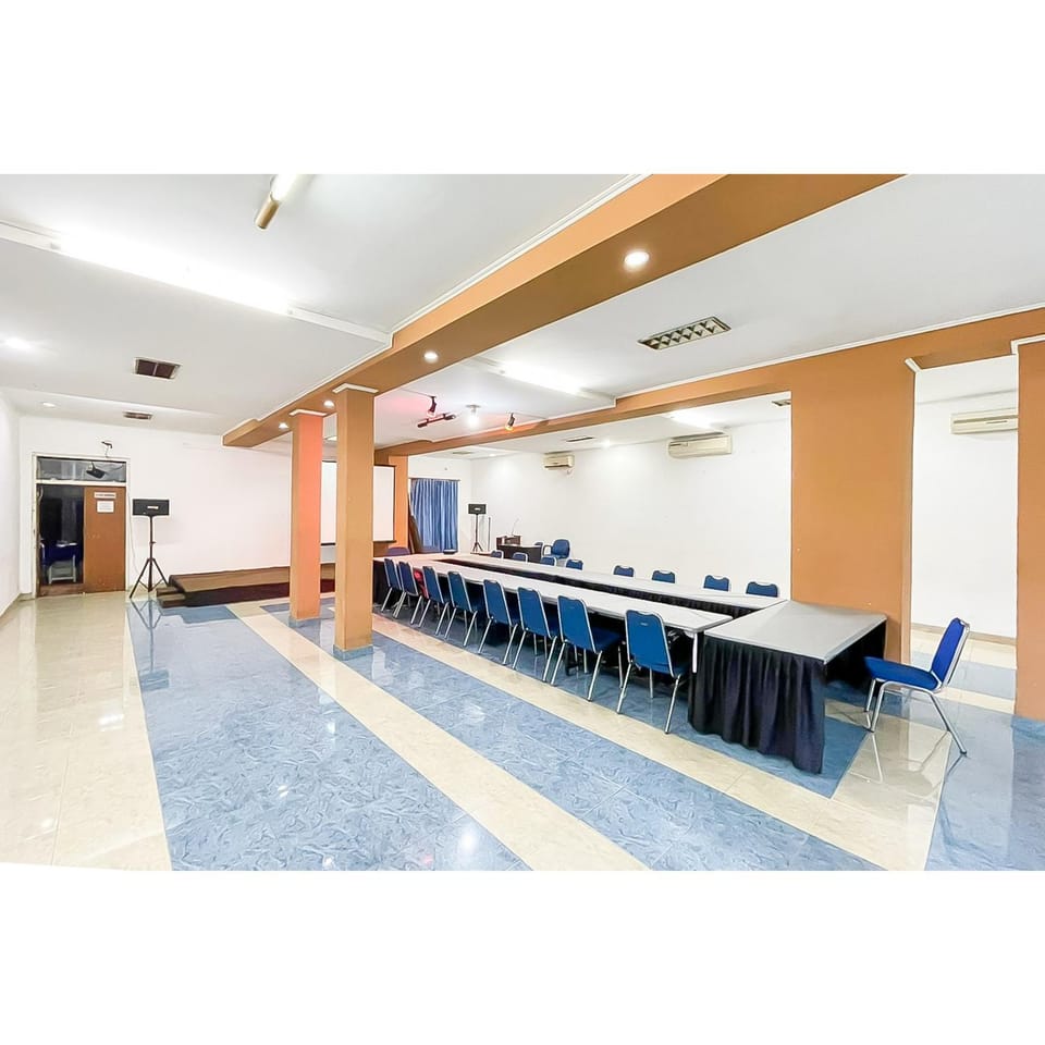 Meeting/conference room