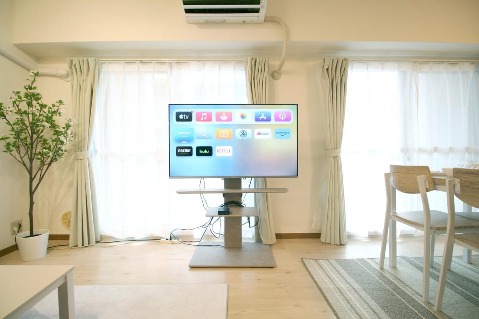 Communal lounge/ TV room, TV and multimedia