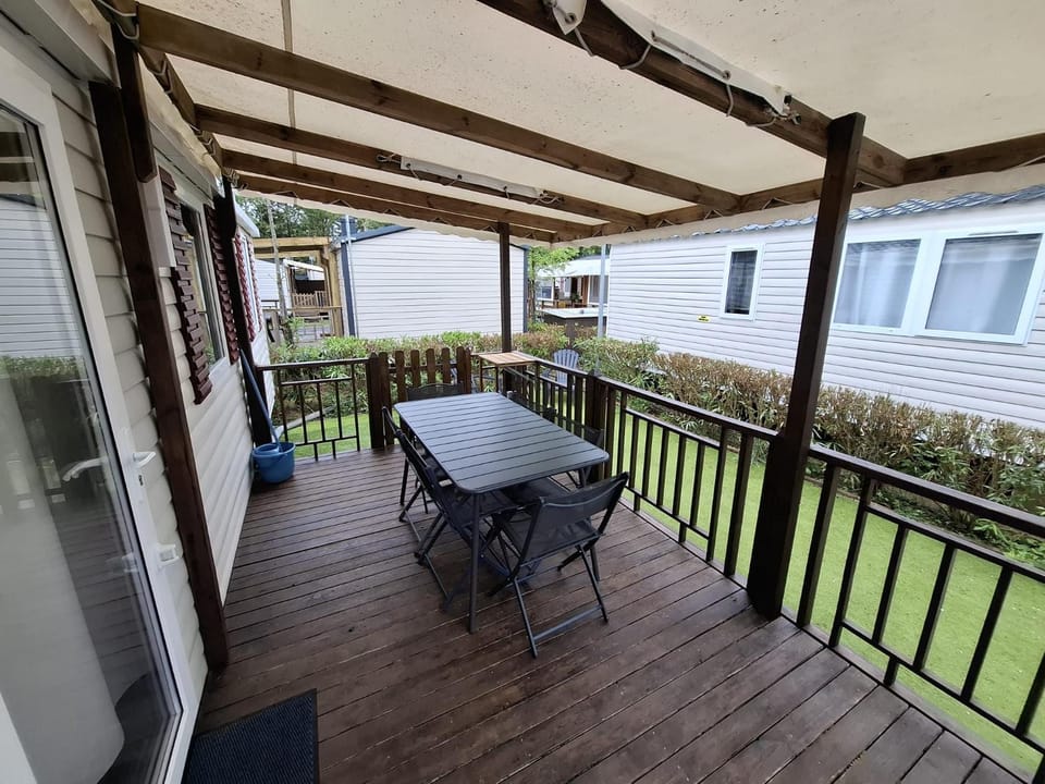 Balcony/Terrace, Dining area