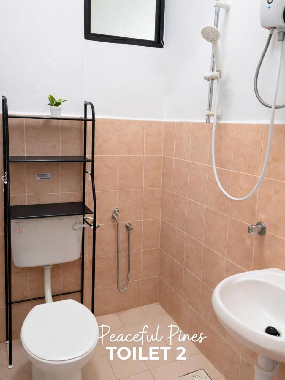Peaceful Pines 4 ROOMS FULL AC by EZYHOME MELAKA Apartment in Malacca