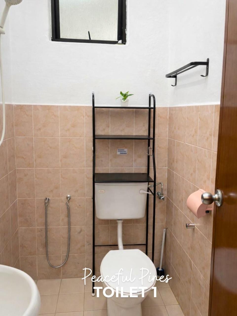 Peaceful Pines 4 ROOMS FULL AC by EZYHOME MELAKA Apartment in Malacca