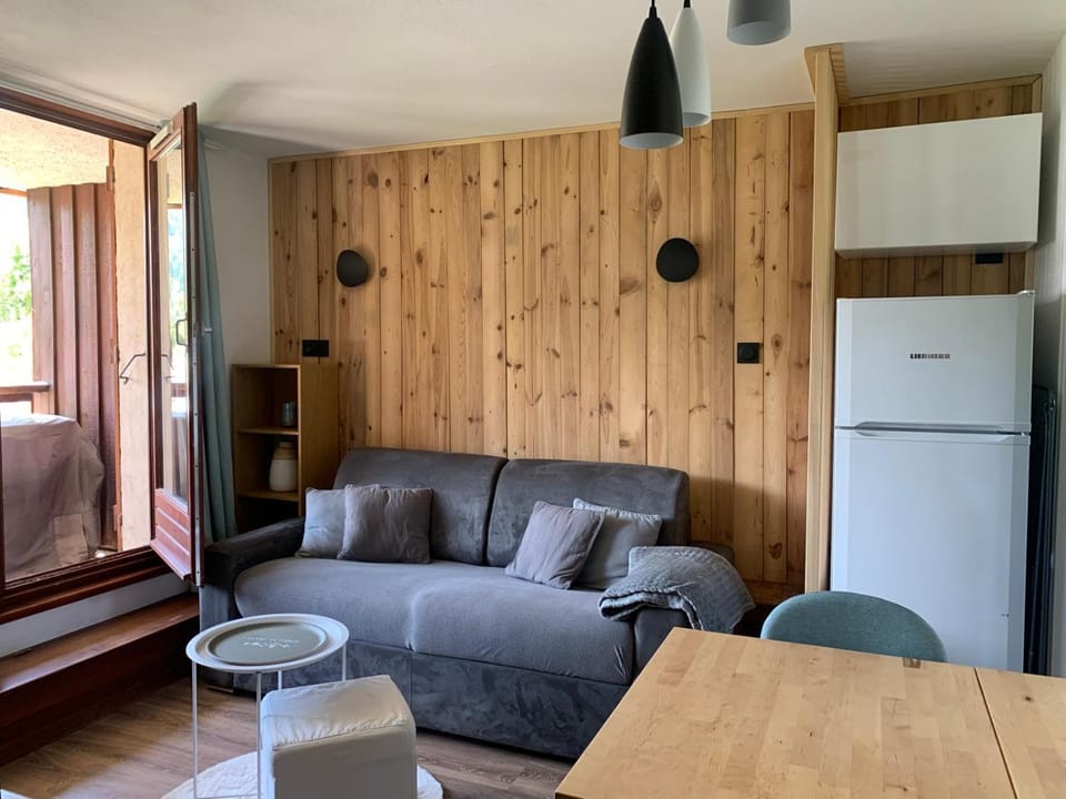 Cocon chaleureux, avec vue et au calme Apartment in Uvernet-Fours
