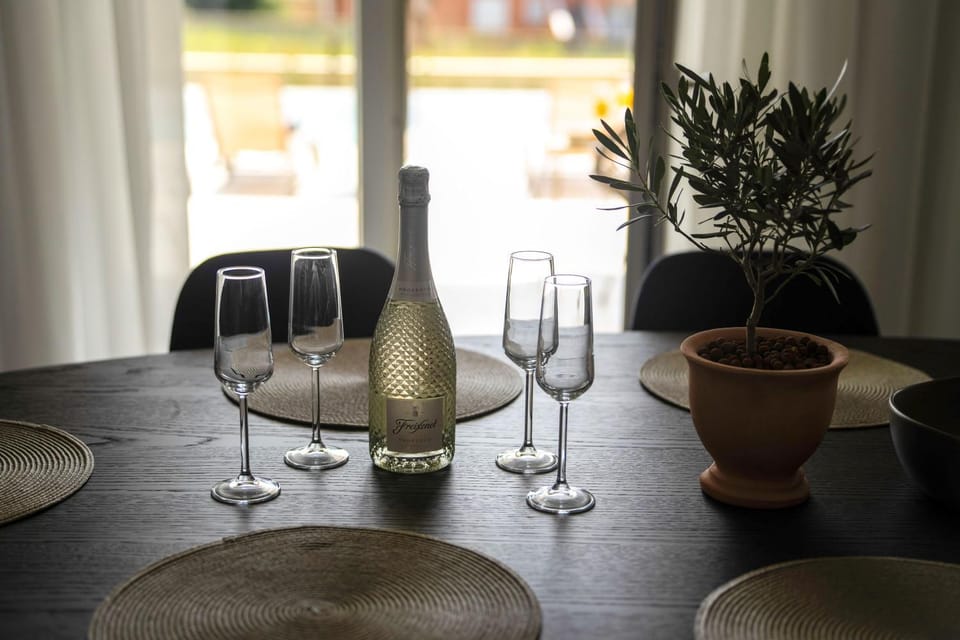 Dining area, Drinks