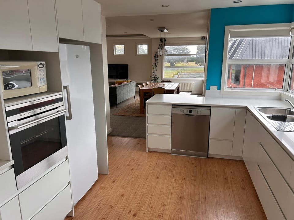 Cbay Executive Accommodation House in Otago