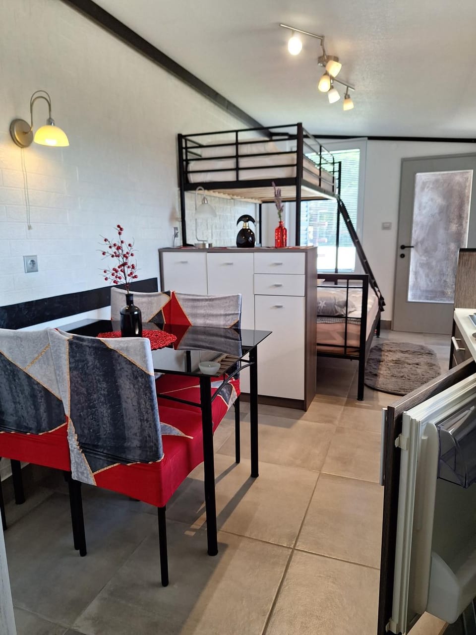 Living room, Photo of the whole room, Bedroom