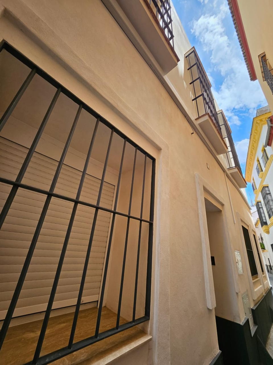 Property building, Day