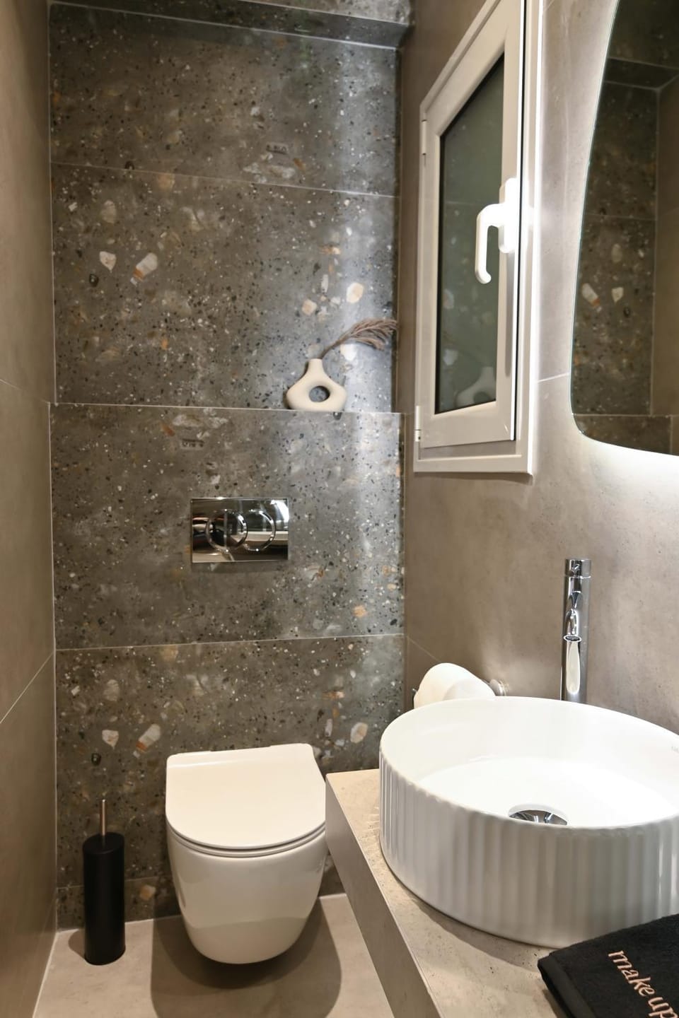 Deos living experience 2 Apartment in Athens