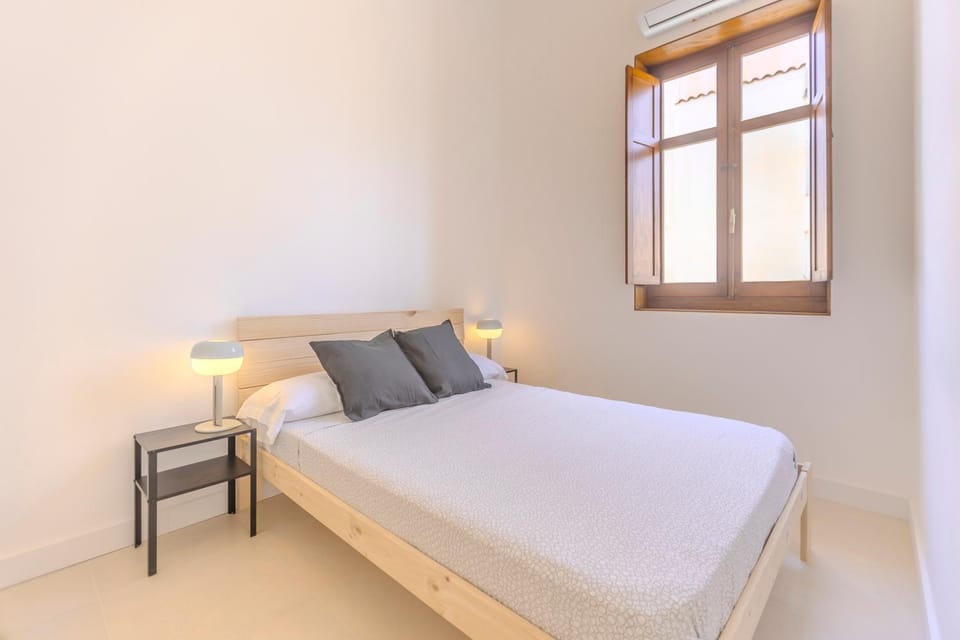 LU&CIA Marques de Cádiz Apartment in Malaga