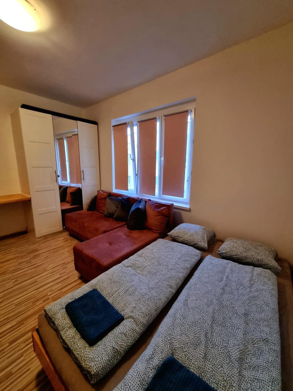 Bed, Living room, Seating area, Bedroom