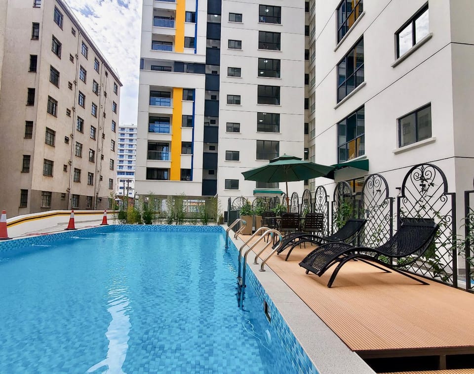 Property building, Swimming pool