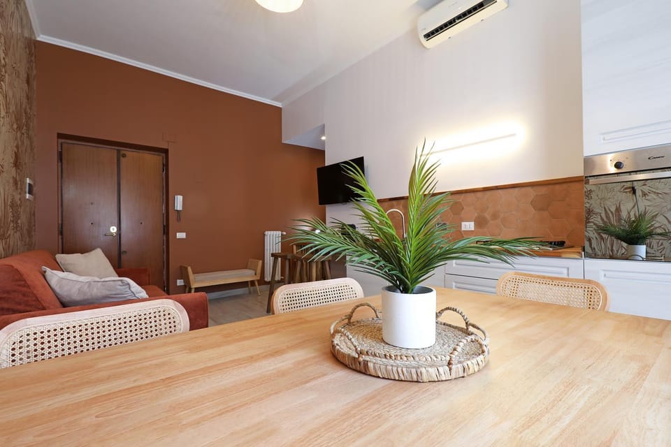 TV and multimedia, Kitchen or kitchenette, Living room, Seating area, Dining area, air conditioner