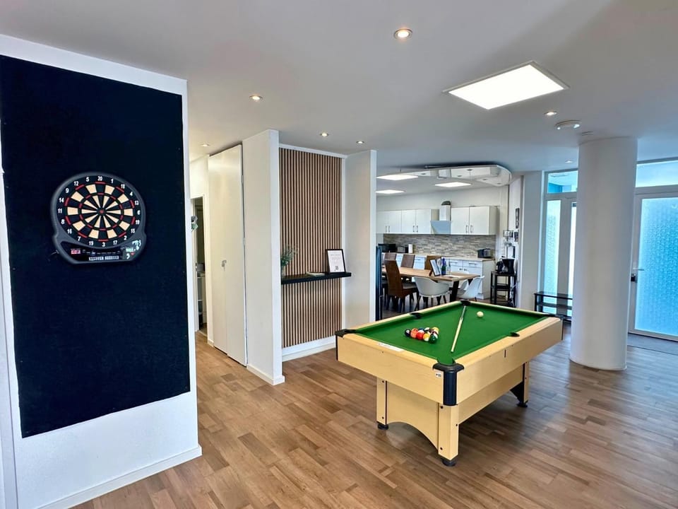 Billiard, Darts