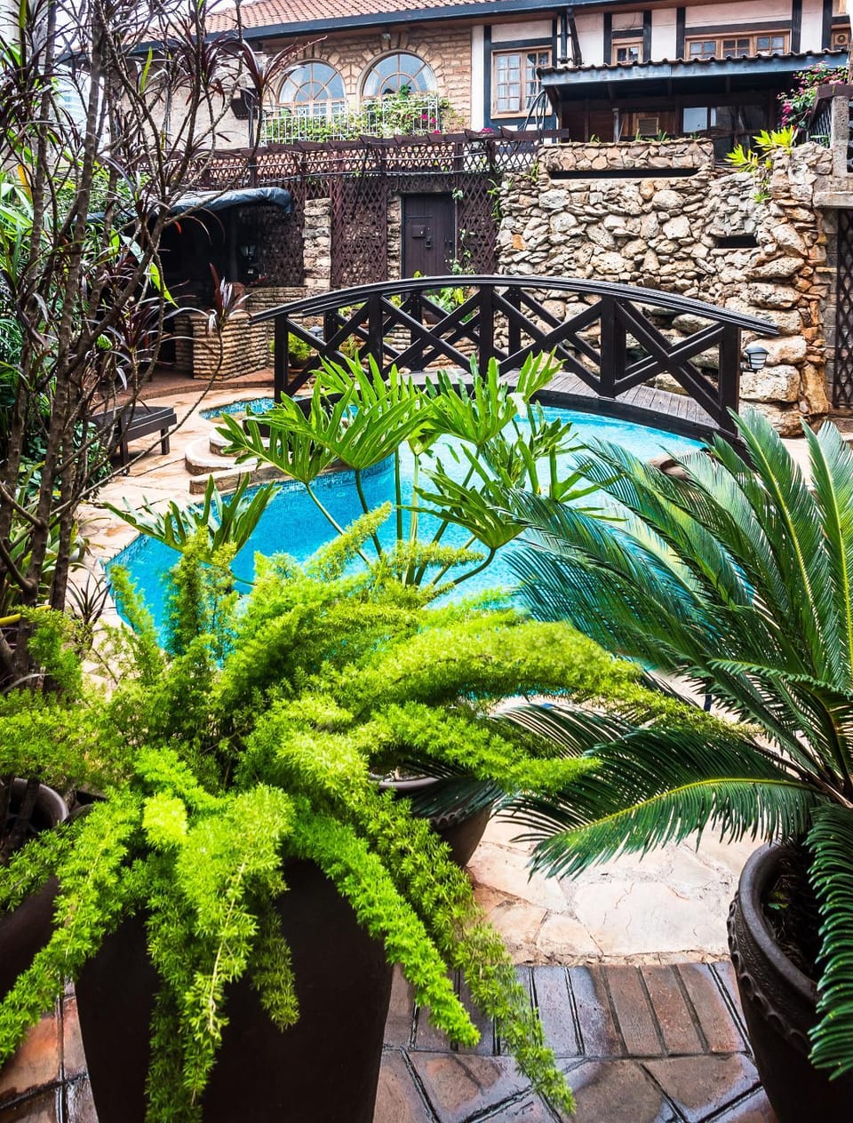 Swimming pool