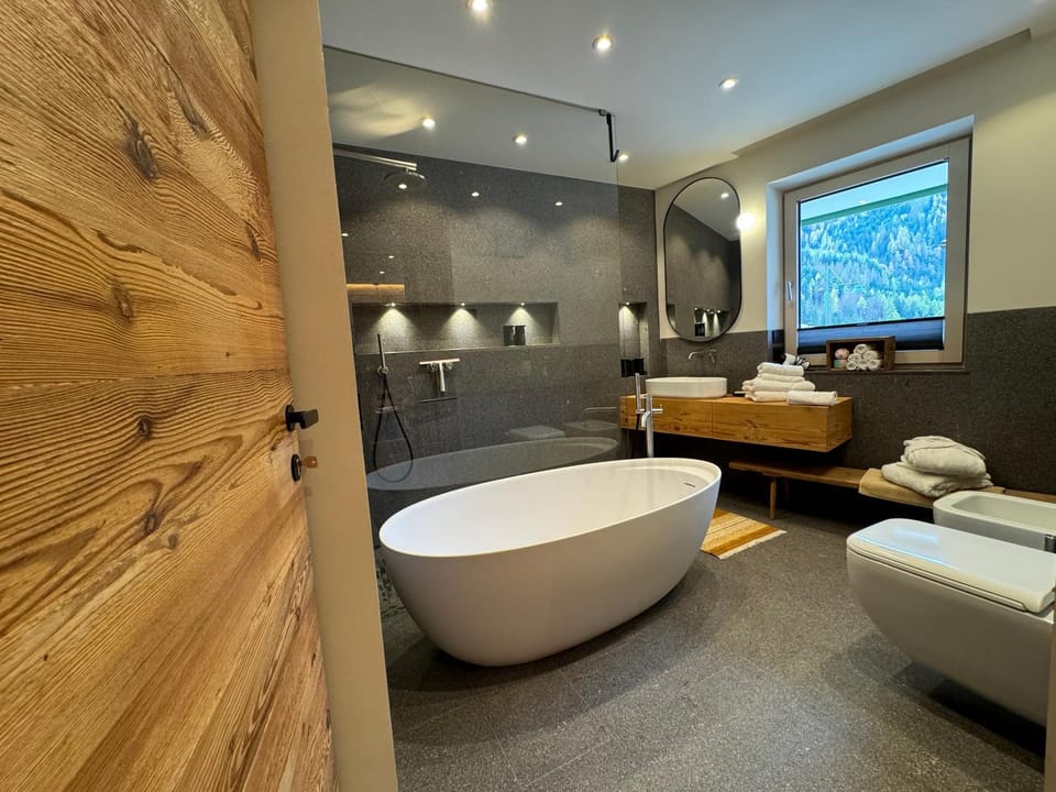 Bathroom, Bath