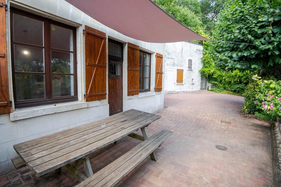La petite maison sur la colline Bed and Breakfast in Centre-Val de Loire