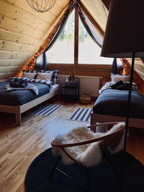 Photo of the whole room, Bedroom