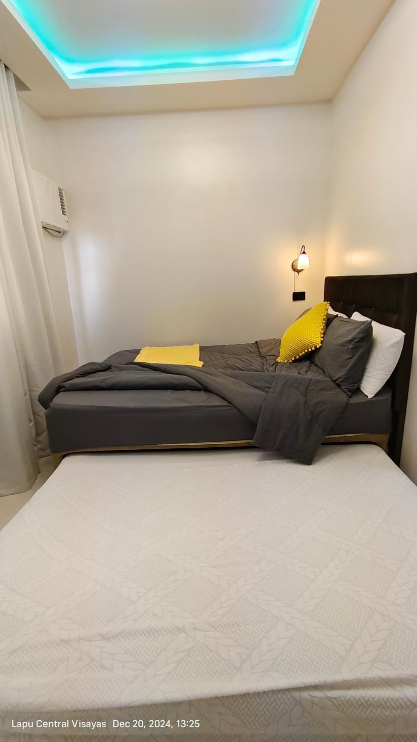 Sky High Suites Royal Ocean Crest Mactan Apartment in Lapu-Lapu City