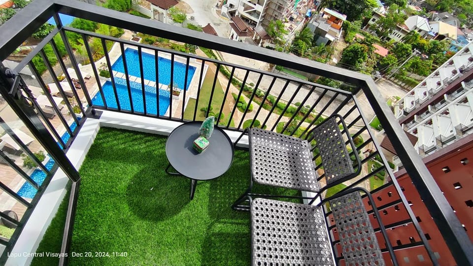 Sky High Suites Royal Ocean Crest Mactan Apartment in Lapu-Lapu City