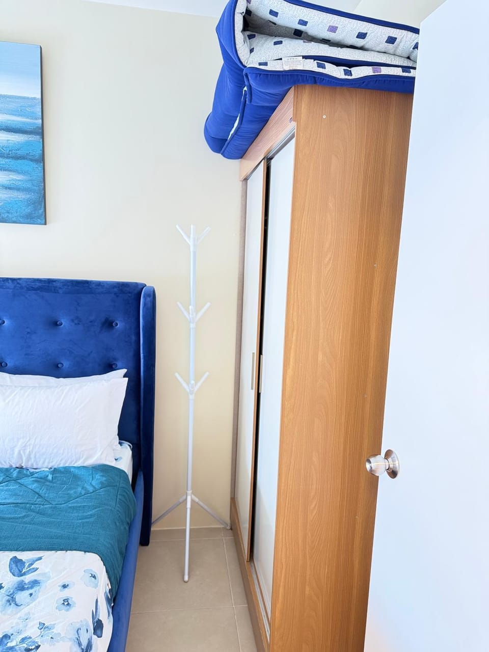 Meteor Suites Apartment in Las Pinas
