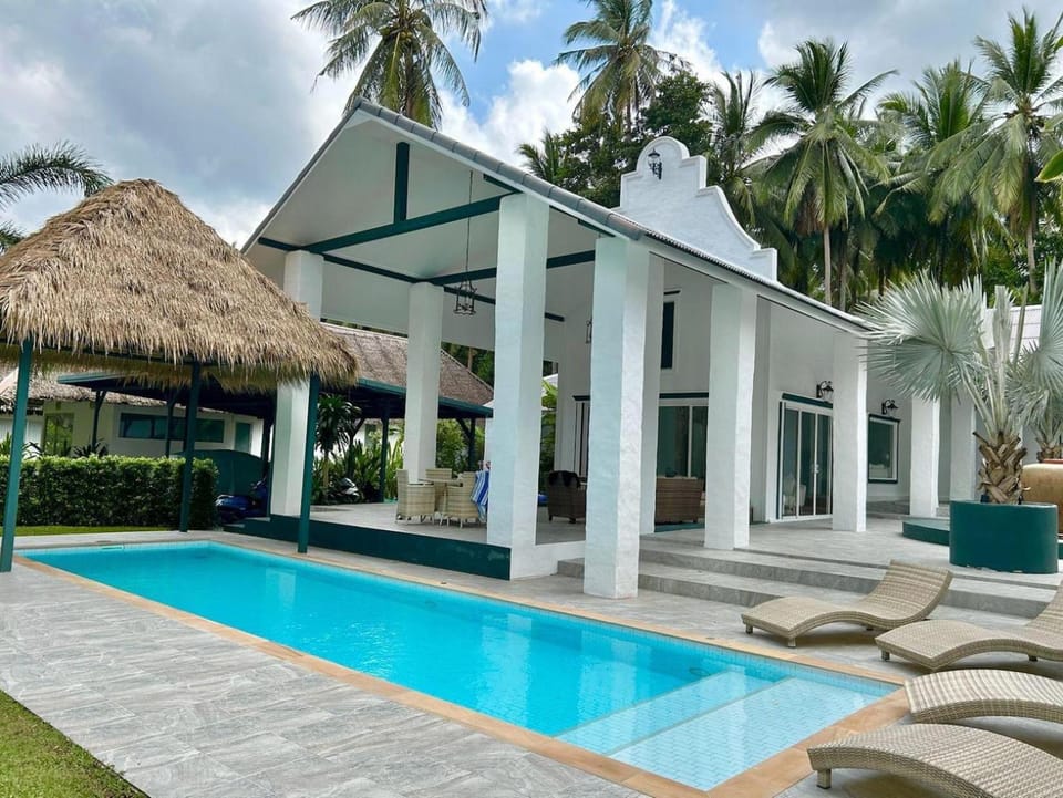 Property building, Swimming pool