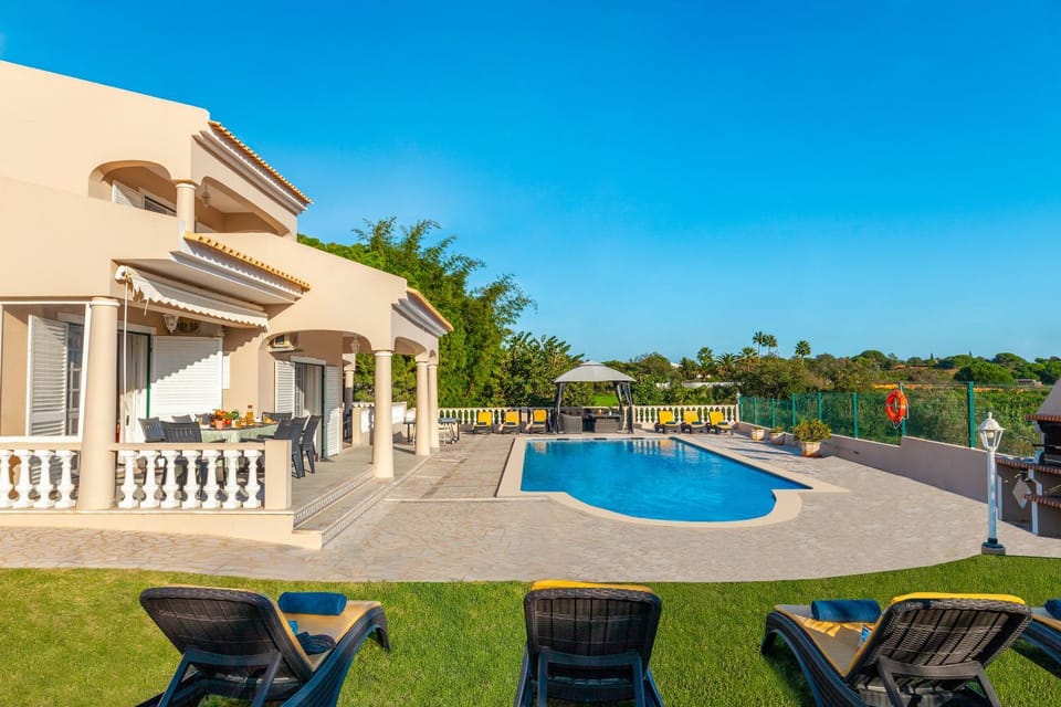 Patio, Day, Pool view, Swimming pool, sunbed