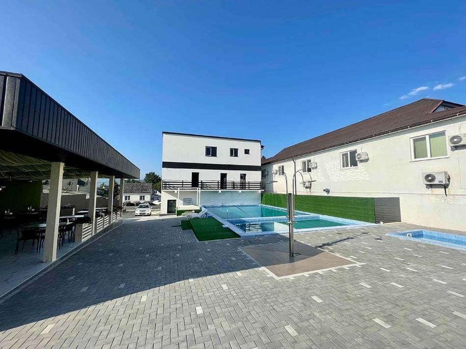 Pool view, Swimming pool