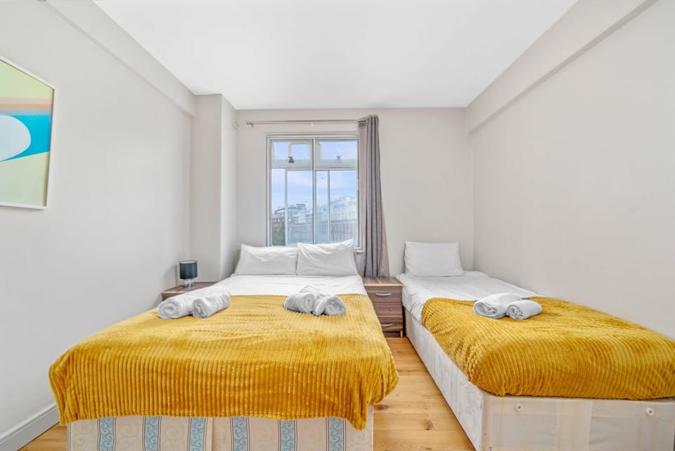 Homey Flat near Marble arch Apartment in City of Westminster