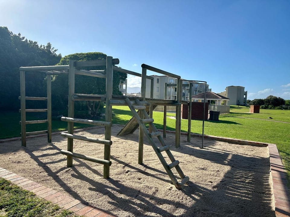 Day, Children play ground, Garden