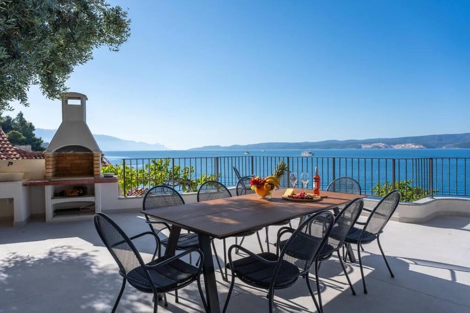 Apartments Villa Excelsio Omiš Riviera Apartment in Split-Dalmatia County