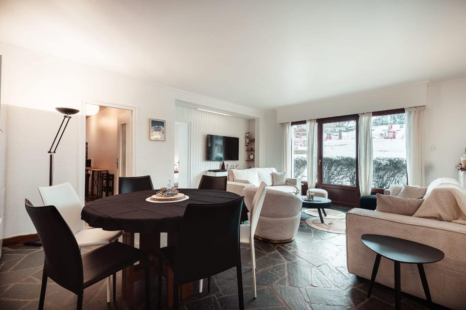 Appartement l'Olympique - Ski in & ski out Apartment in Megève
