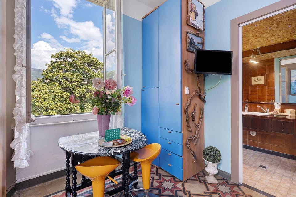 Property building, Living room