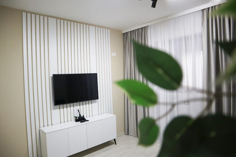 Communal lounge/ TV room, TV and multimedia, Living room, Evening entertainment