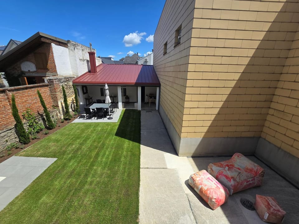 Inner courtyard view