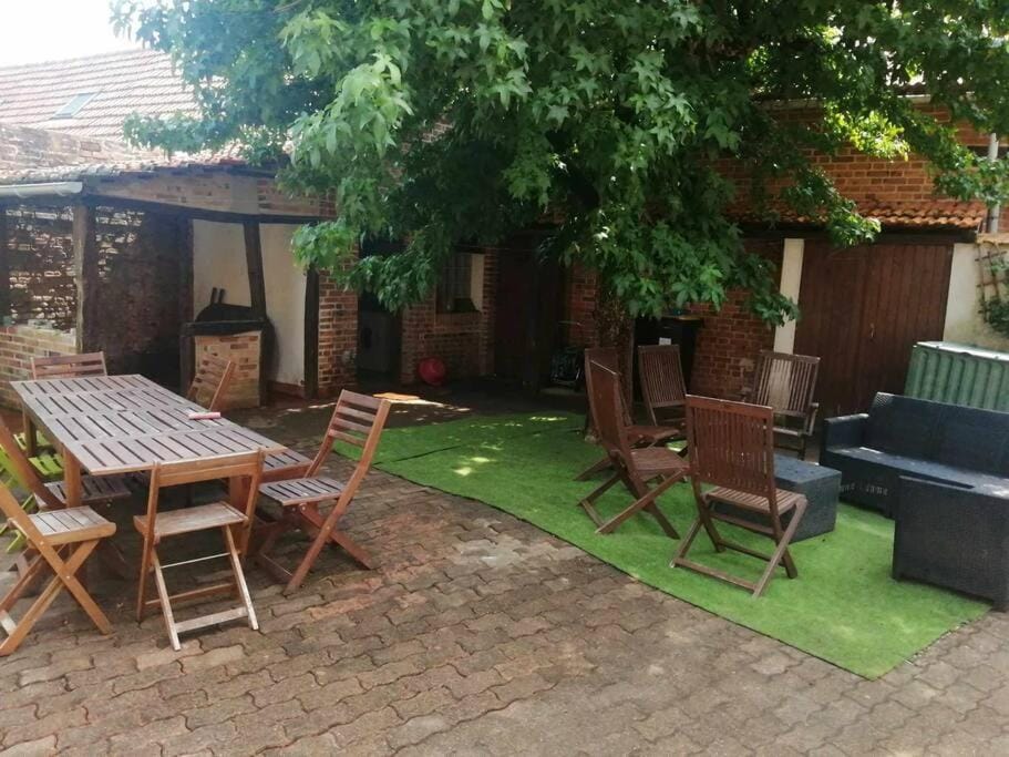 Grande maison de vacances House in Chaumont-sur-Tharonne