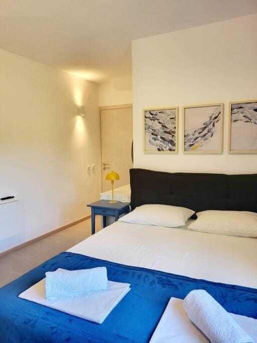 Nice studio apartment in picturesque village Apartment in Split-Dalmatia County