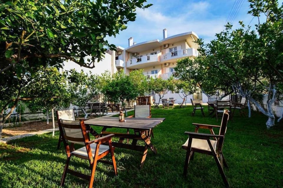 Property building, Patio, Spring, Day, View (from property/room), Balcony/Terrace, Living room, Seating area, Garden view