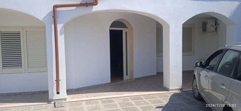 Property building, Parking