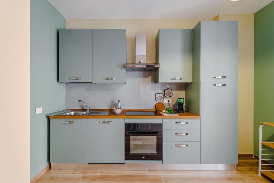 Kitchen or kitchenette, stove