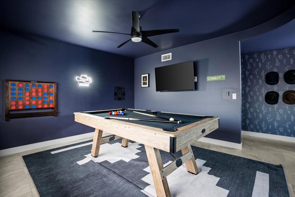 Basketball Court Heated Pool Mini Golf & More House in Glendale