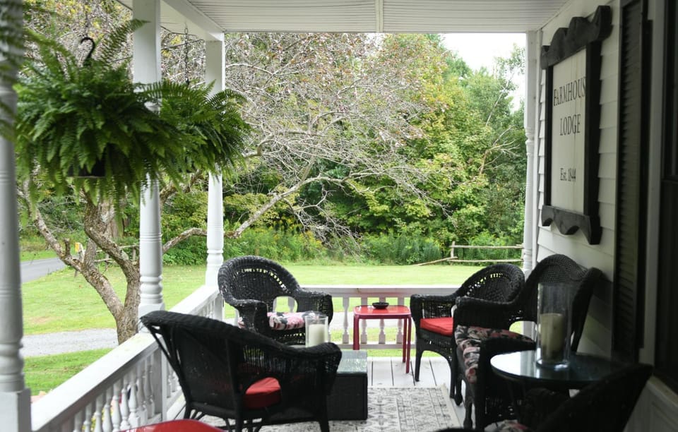 Farmhouse Lodge House in Altmar