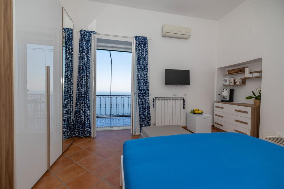 Salvo's House Apartment hotel in Furore